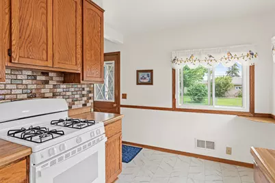 9043 16th Avenue S, Bloomington, MN 55425 - Photo 7