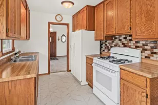 9043 16th Ave S, Bloomington, MN 55425 - Photo 5