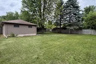 8633 Greenway Ave S, Cottage Grove, MN 55016 - Photo 9