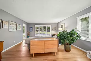 5551 W 93rd St, Bloomington, MN 55437 - Photo 9