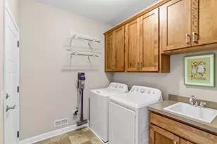 316 Wedgewood Cir, Hudson, WI 54016 - Photo 39