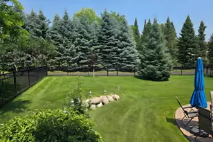 316 Wedgewood Cir, Hudson, WI 54016 - Photo 7