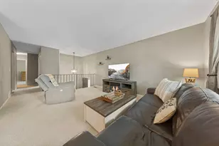 6856 MacBeth Cir, Woodbury, MN 55125 - Photo 5