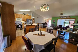 712 Mlinar Ave, Spring Valley, MN 55975 - Photo 7