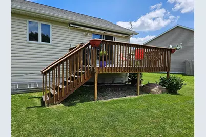 712 Mlinar Avenue, Spring Valley, MN 55975 - Photo 5
