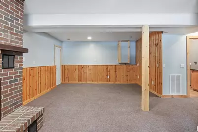 915 W Marshall Street, Rice Lake, WI 54868 - Photo 25