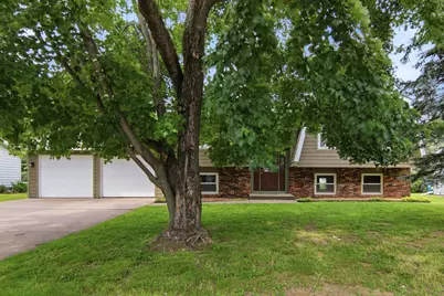 915 W Marshall Street, Rice Lake, WI 54868 - Photo 3