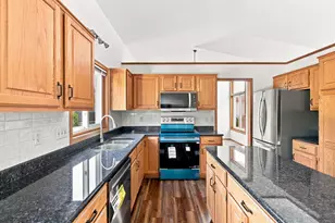 11205 72nd Ave N, Maple Grove, MN 55369 - Photo 17