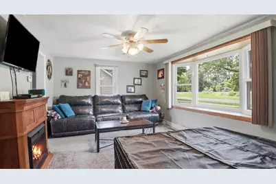 417 S 7th Street, Cameron, WI 54822 - Photo 7
