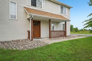 1217 Maple St, Farmington, MN 55024 - Photo 3