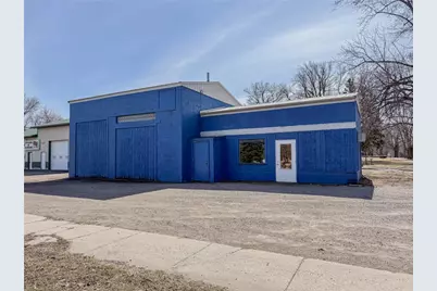 203 Park Avenue E, Renville, MN 56284 - Photo 5