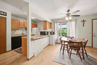 4920 Grenwich Trail N, Oakdale, MN 55128 - Photo 7