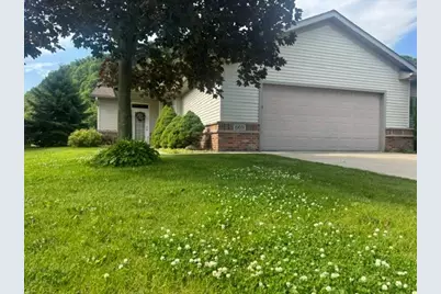 669 Crimson Way, Lake City, MN 55041 - Photo 3