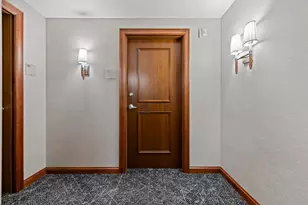 100 3rd Ave S, Minneapolis, MN 55401 - Photo 9