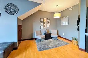 308 E 18th St, Minneapolis, MN 55404 - Photo 15
