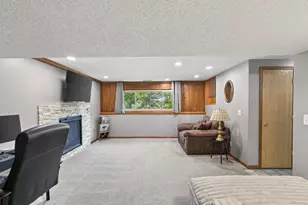 15350 Dunbar Ave, Apple Valley, MN 55124 - Photo 25