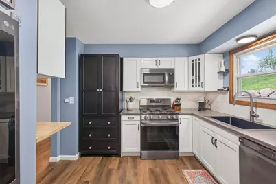 15350 Dunbar Avenue, Apple Valley, MN 55124 - Photo 11