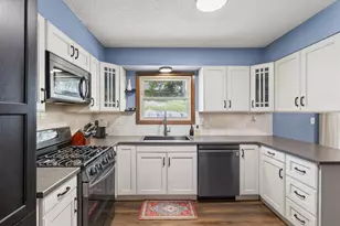 15350 Dunbar Ave, Apple Valley, MN 55124 - Photo 3