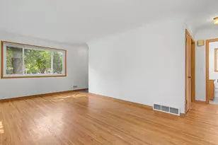 3456 Lee Ave N, Crystal, MN 55422 - Photo 5