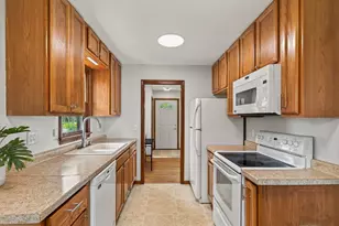 45 21st Ave N, Hopkins, MN 55343 - Photo 13