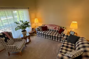 8218 Lori Ln, Woodbury, MN 55125 - Photo 5
