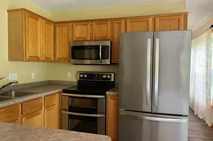 8218 Lori Ln, Woodbury, MN 55125 - Photo 9