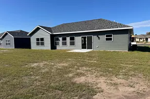 711 Cherry Ln, Perham, MN 56573 - Photo 9