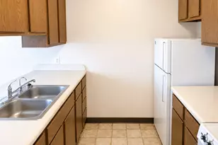 401 S Oak St, Ellsworth, MN 56129 - Photo 3