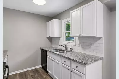 16366 Florida Way W, Lakeville, MN 55068 - Photo 3