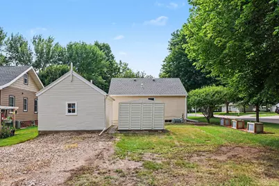 920 N Spring Street, Luverne, MN 56156 - Photo 25