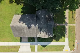 619 E Wells St, Durand, WI 54736 - Photo 37