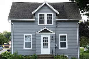 619 E Wells St, Durand, WI 54736 - Photo 1