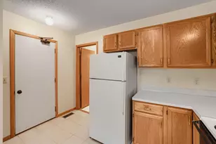18169 Settlers Way, Eden Prairie, MN 55347 - Photo 13