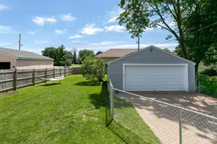 2128 Case Ave E, Saint Paul, MN 55119 - Photo 31