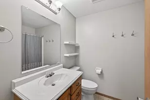 5973 Dellwood Ave, Shoreview, MN 55126 - Photo 21