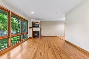 5536 Holiday Rd, Minnetonka, MN 55345 - Photo 13