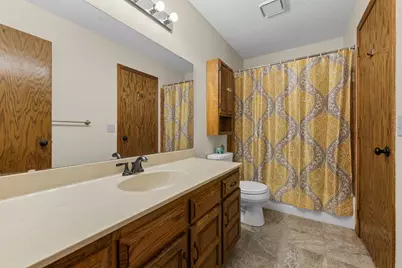 5533 Aldrich Drive N, Brooklyn Center, MN 55430 - Photo 15