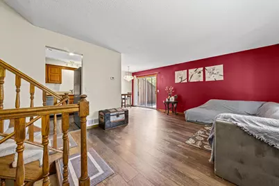 5533 Aldrich Drive N, Brooklyn Center, MN 55430 - Photo 3