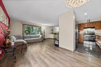 5533 Aldrich Drive N, Brooklyn Center, MN 55430 - Photo 5