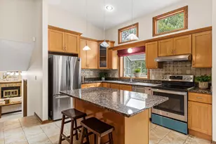 4640 Goldenrod Ln N, Plymouth, MN 55442 - Photo 5