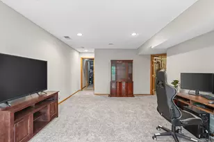 637 Crane Creek Ln, Eagan, MN 55121 - Photo 29