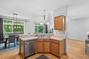 637 Crane Creek Ln, Eagan, MN 55121 - Photo 13