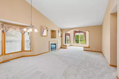 505 Holly Lane N, Oakdale, MN 55128 - Photo 11