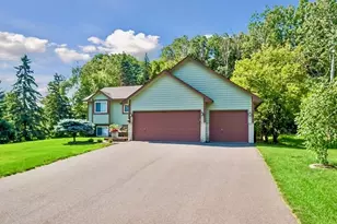 626 Hillside Dr, Eagan, MN 55121 - Photo 31