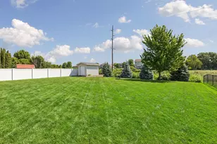 19806 Dover Dr, Farmington, MN 55024 - Photo 43