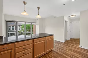 929 Portland Ave, Minneapolis, MN 55404 - Photo 9