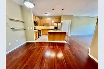 619 8th Street SE #309, Minneapolis, MN 55414 - Photo 5