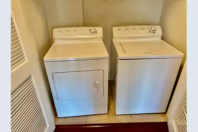 619 8th Street SE #309, Minneapolis, MN 55414 - Photo 9