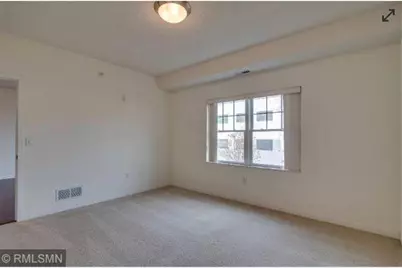 619 8th Street SE #309, Minneapolis, MN 55414 - Photo 5