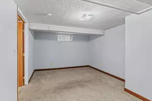 4255 Thomas Ave N, Minneapolis, MN 55412 - Photo 19